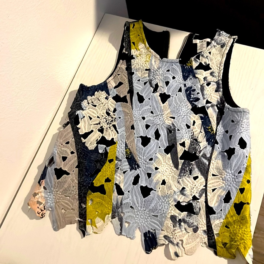 BAR III Floral Top